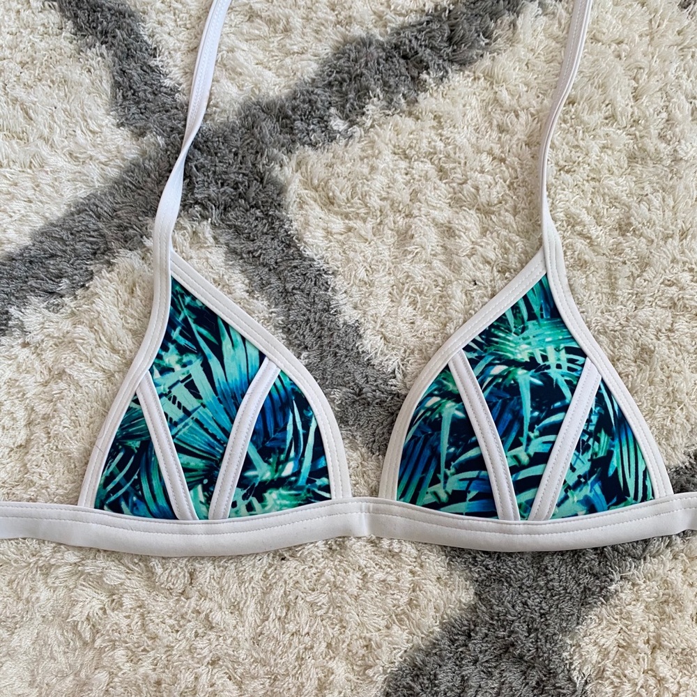 NWOT victoria secret pink bikini top